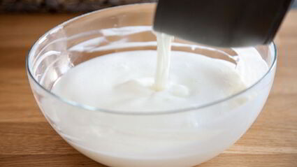 йогуртовая панна котта с клубникой