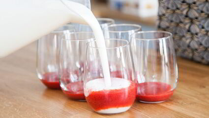 йогуртовая панна котта с клубникой