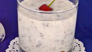 Кефирный десерт с шоколадом