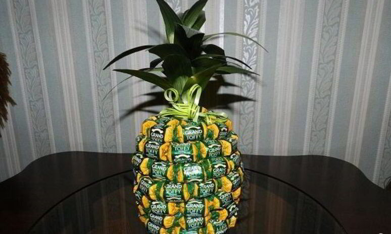 Рецепт ананас из конфет