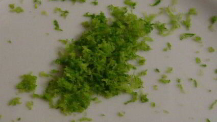 конфеты с белым шоколадом и фисташками