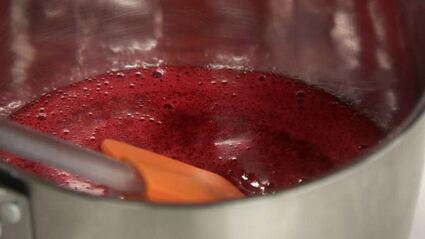 корпусные конфеты с ромово-вишневой начинкой