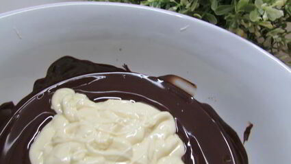 шоколадные конфеты радужные