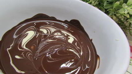 шоколадные конфеты радужные