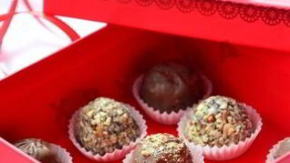 Шоколадные конфеты с фундуком