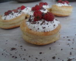 Гнездышки с творожным кремом