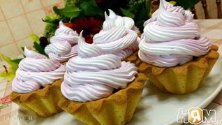 Песочные корзиночки с творогом и белковым кремом