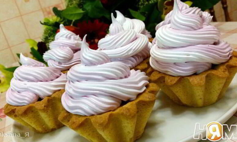 Рецепт песочные корзиночки с творогом и белковым кремом