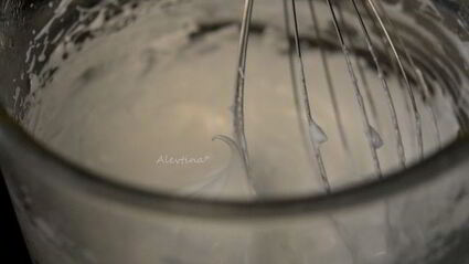 рулет со швейцарским маслянным кремом