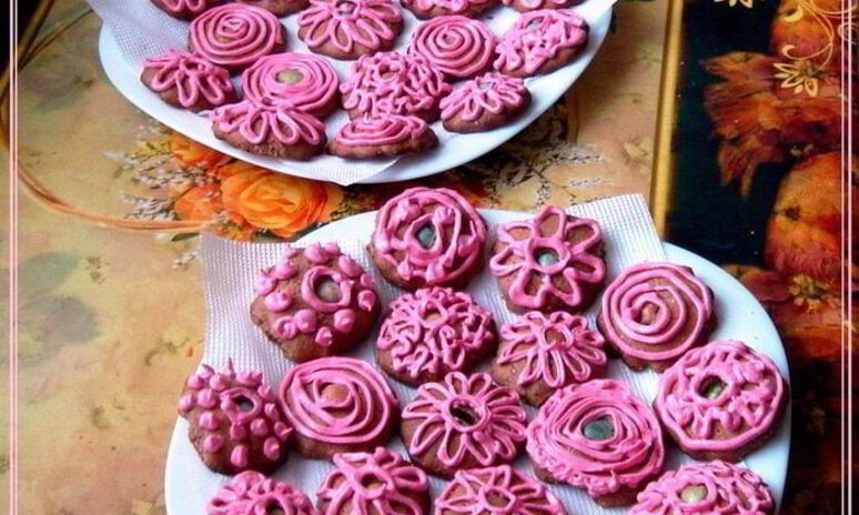 Рецепт шоколадное курабье с нежным кремом и морскими камешками