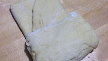 синнабон — булочки с корицей и сливочным кремом сверху