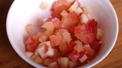 яблочные печенья с отрубями, кунжутом и творожным кремом