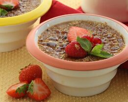 Запеченный крем с ягодами