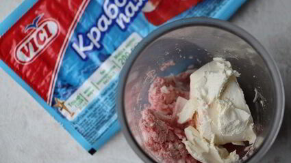 мильфей с крабовым паштетом