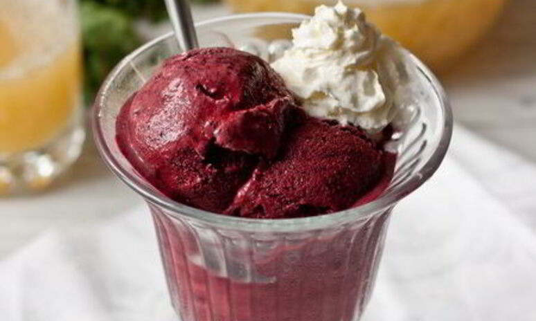 Рецепт черничное мороженое на сметане