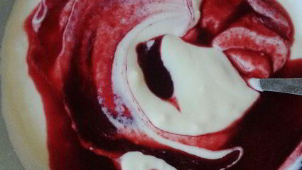 домашнее мороженое из ягод и йогурта