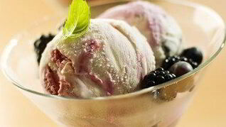 Ежевично-сливочное мороженое