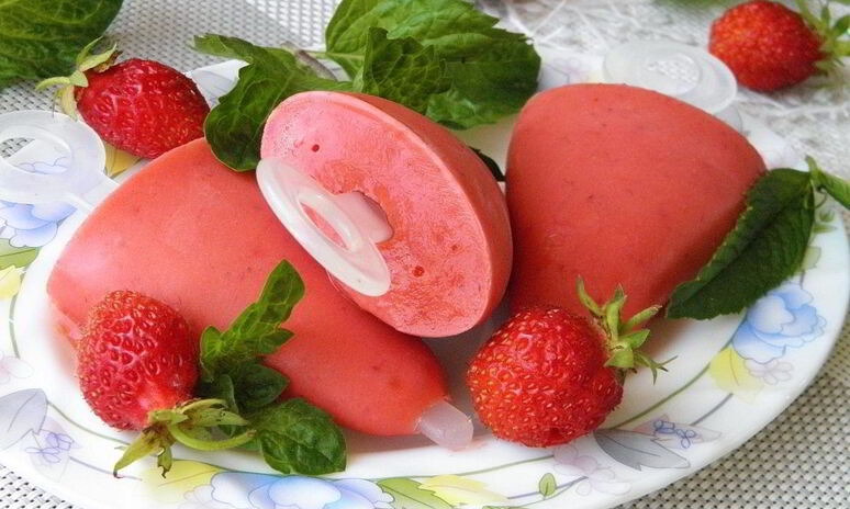 Рецепт клубничное мороженое из йогурта