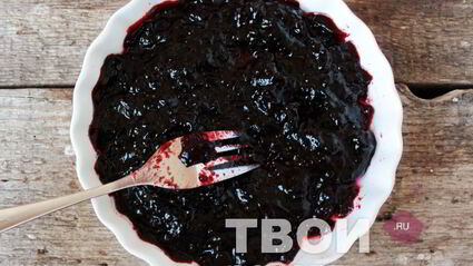 мороженое с черникой