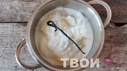 мороженое с черникой