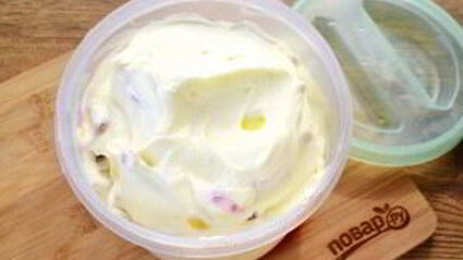 мороженое с фруктами