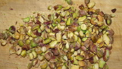 мороженое с манго и фисташками