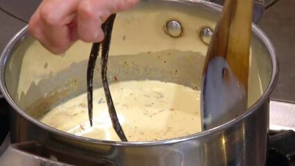 шафранное мороженое