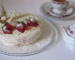 Торт-мороженое с безе