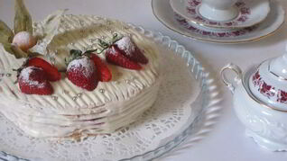 Торт-мороженое с безе