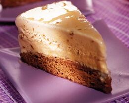 Торт-мороженое с карамелью