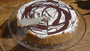 Торт-мороженое с шоколадом