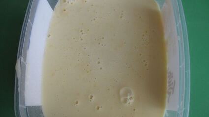 ванильное мороженое и груша-пашот сладкая парочка