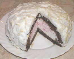 Вишневый торт-мороженое с шоколадным бисквитом