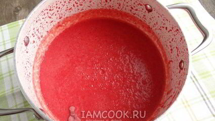 клубнично-зефирный мусс