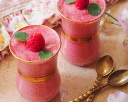 Малиновый мусс из манки