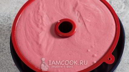 малиновый муссовый торт