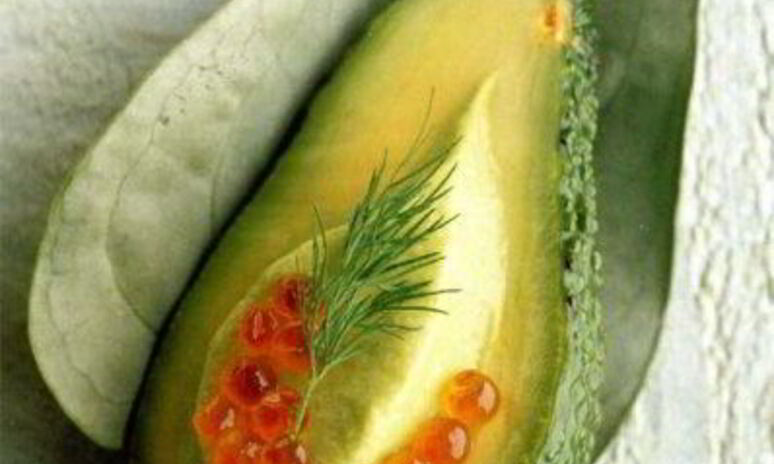 Рецепт мусс из авокадо с красной икрой