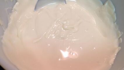 мусс из белого шоколада с персиками