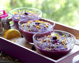 Мусс из кус-куса с ягодами и фруктами