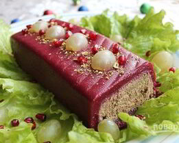 Рулет из печени в клюквенном муссе