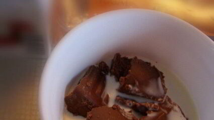 творожный мусс с ореховой нугой и шоколадным марципаном