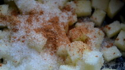 творожный мусс с яблочным соусом