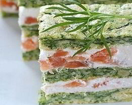 Закуска с соленой семгой и творожным муссом