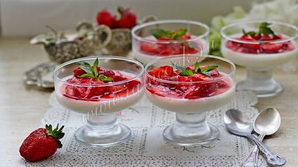 панна котта с клубникой