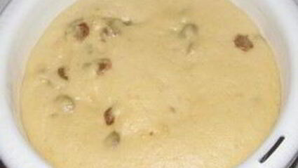 кулич с изюмом