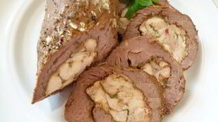 Вареный пасхальный рулет из говядины