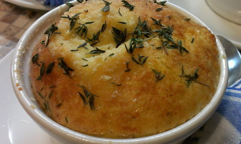 Рецепт суфле из козьего сыра с тимьяном