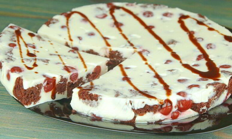 Рецепт торт-суфле с бисквитом и вишнями