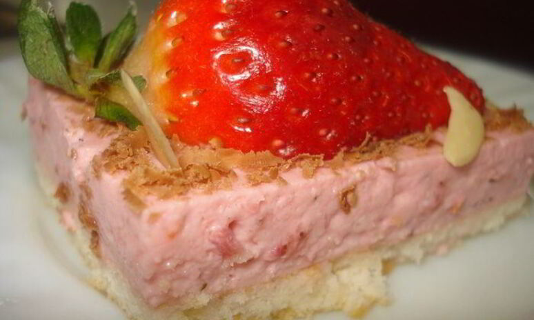 Рецепт тортик-light с клубничным суфле