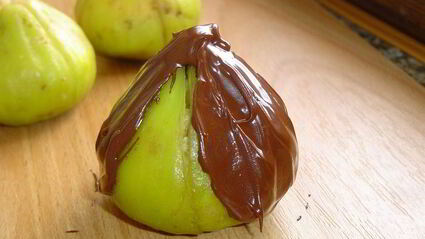 трюфели с инжиром, орехами, вялеными вишнями